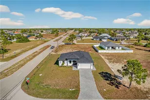 2325 NW 25th Ln, Cape Coral, FL 33993 - Photo 29
