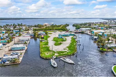 4520 and 4530 Pine Island Rd NW, Matlacha, FL 33993 - Photo 11