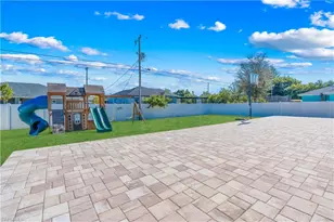 703 NW Juanita Ct, Cape Coral, FL 33993 - Photo 5