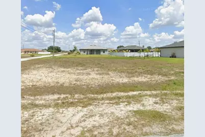2105 NE 6th Ave, Cape Coral, FL 33909 - Photo 1
