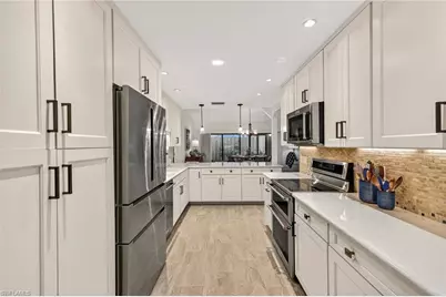 4656 S Landings Dr, Fort Myers, FL 33919 - Photo 9