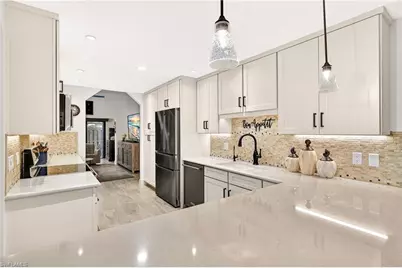 4656 S Landings Dr, Fort Myers, FL 33919 - Photo 7