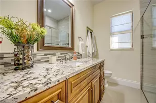 912 Palmetto Pointe Cir, Cape Coral, FL 33991 - Photo 31