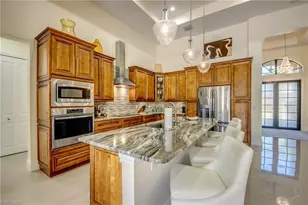 912 Palmetto Pointe Cir, Cape Coral, FL 33991 - Photo 13