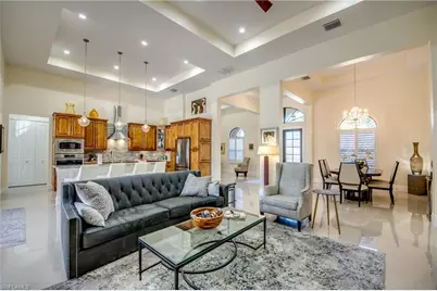 912 Palmetto Pointe Cir, Cape Coral, FL 33991 - Photo 11