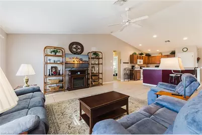 1027 NE 33rd Ln, Cape Coral, FL 33909 - Photo 5