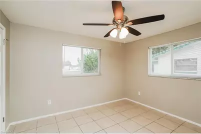 19 Kingsman Cir, Fort Myers, FL 33905 - Photo 11