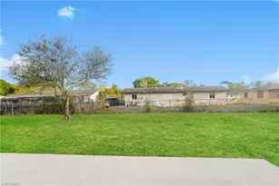 19 Kingsman Cir, Fort Myers, FL 33905 - Photo 15