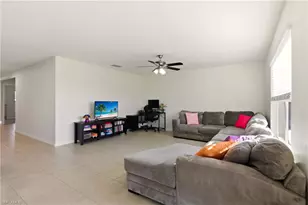 3820 NE 10th Pl, Cape Coral, FL 33909 - Photo 7