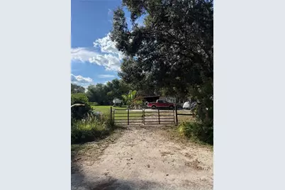837 Pine Cone Ave, Clewiston, FL 33440 - Photo 1