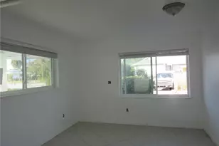 2754 Shoreview Dr, Naples, FL 34112 - Photo 7