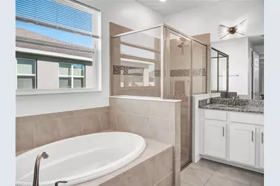 3242 Baravaldo Cir, Cape Coral, FL 33909 - Photo 31