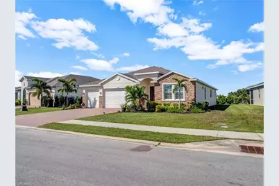 3242 Baravaldo Cir, Cape Coral, FL 33909 - Photo 3
