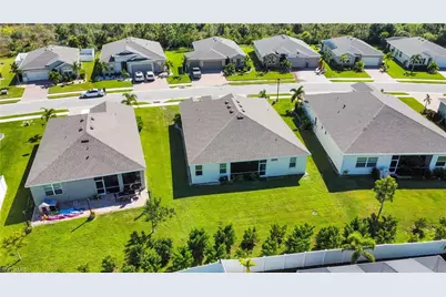 3242 Baravaldo Cir, Cape Coral, FL 33909 - Photo 5