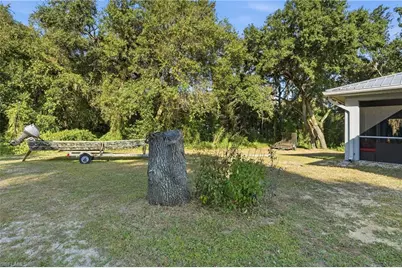 2014 Odessa Cir, Labelle, FL 33935 - Photo 35