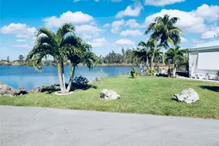 7029 Granada Lakes Dr, Fort Myers, FL 33967 - Photo 3