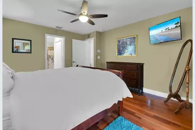 4666 San Antonio Ln, Bonita Springs, FL 34134 - Photo 23