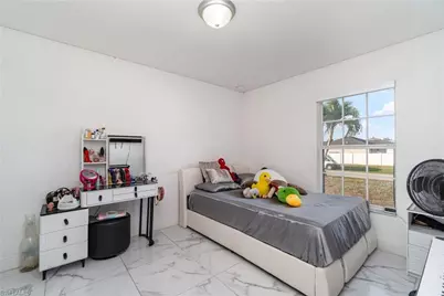 124 NE 16th Ter, Cape Coral, FL 33909 - Photo 17