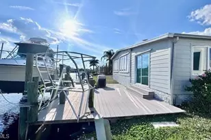 5545 Sir Walter Way, North Fort Myers, FL 33917 - Photo 1