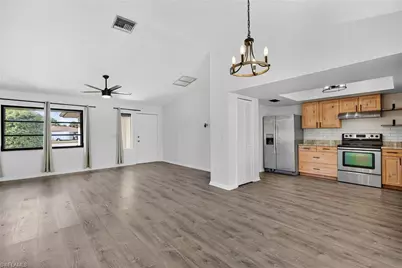 203 Tree Swallow Ct, Lehigh Acres, FL 33936 - Photo 9