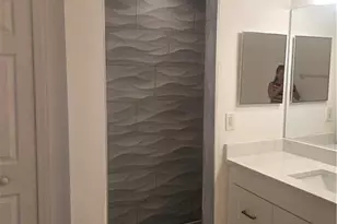 301 SW 14th Pl, Cape Coral, FL 33991 - Photo 9