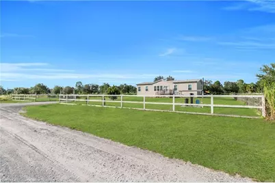 7824 8th Pl, Labelle, FL 33935 - Photo 3