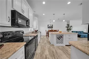 7824 8th Pl, Labelle, FL 33935 - Photo 11