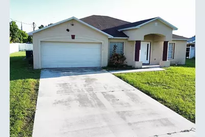 2112 NE 1st St, Cape Coral, FL 33909 - Photo 9