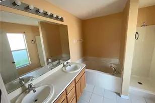 2112 NE 1st St, Cape Coral, FL 33909 - Photo 5