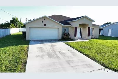 2112 NE 1st St, Cape Coral, FL 33909 - Photo 1