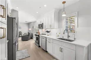 13205 Sherburne Cir, Bonita Springs, FL 34135 - Photo 9