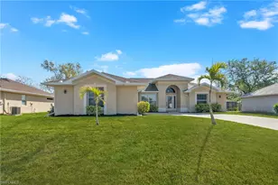 815 SW 11th Ave, Cape Coral, FL 33991 - Photo 3