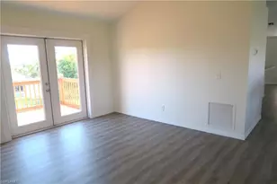 2309 SE 5th Pl, Cape Coral, FL 33990 - Photo 15