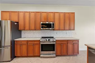 8429 Laurel Lakes Blvd, Naples, FL 34119 - Photo 17