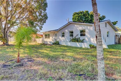 853 Java Plum Ave, North Fort Myers, FL 33903 - Photo 3