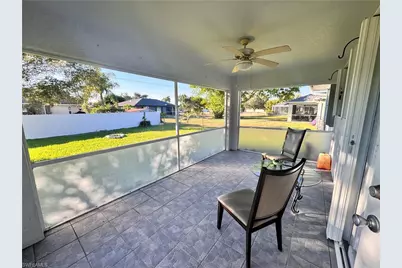 1118 SE 5th Pl, Cape Coral, FL 33990 - Photo 15