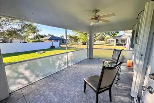 1118 SE 5th Pl, Cape Coral, FL 33990 - Photo 15