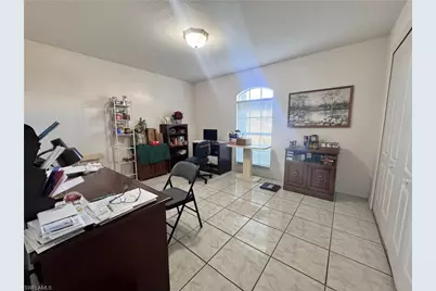 1118 SE 5th Pl, Cape Coral, FL 33990 - Photo 7