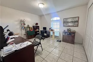 1118 SE 5th Pl, Cape Coral, FL 33990 - Photo 7