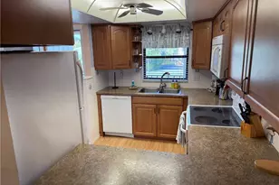 16340 Dublin Cir, Fort Myers, FL 33908 - Photo 7