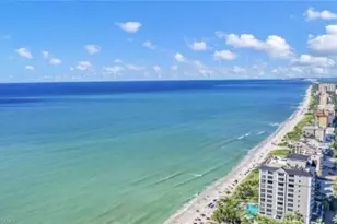 547 Beachwalk Cir, Naples, FL 34108 - Photo 15