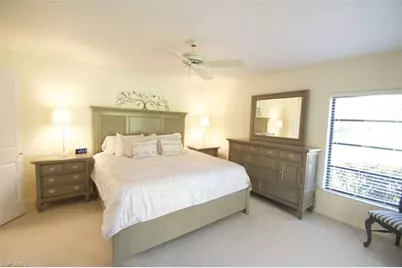 547 Beachwalk Cir, Naples, FL 34108 - Photo 9