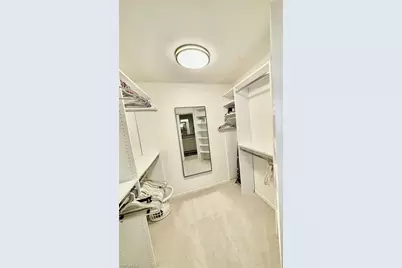 547 Beachwalk Cir, Naples, FL 34108 - Photo 11