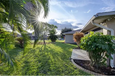 1214 SE 21st Ln, Cape Coral, FL 33990 - Photo 23
