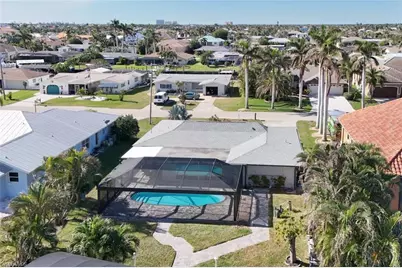 5343 Del Monte Ct, Cape Coral, FL 33904 - Photo 13