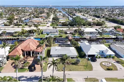 5343 Del Monte Ct, Cape Coral, FL 33904 - Photo 11
