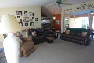 5206 Beauty St, Lehigh Acres, FL 33971 - Photo 9