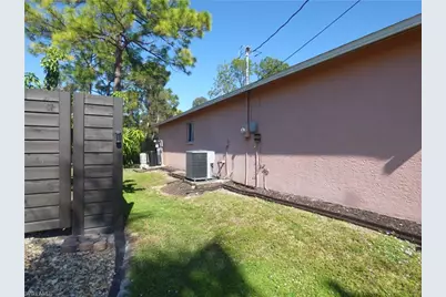 5206 Beauty St, Lehigh Acres, FL 33971 - Photo 5