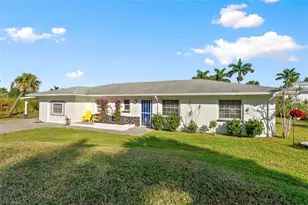 14773 Martin Dr, Fort Myers, FL 33908 - Photo 5