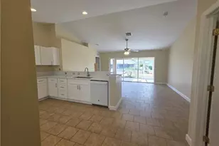 4401 NE 21st Ct, Cape Coral, FL 33909 - Photo 3